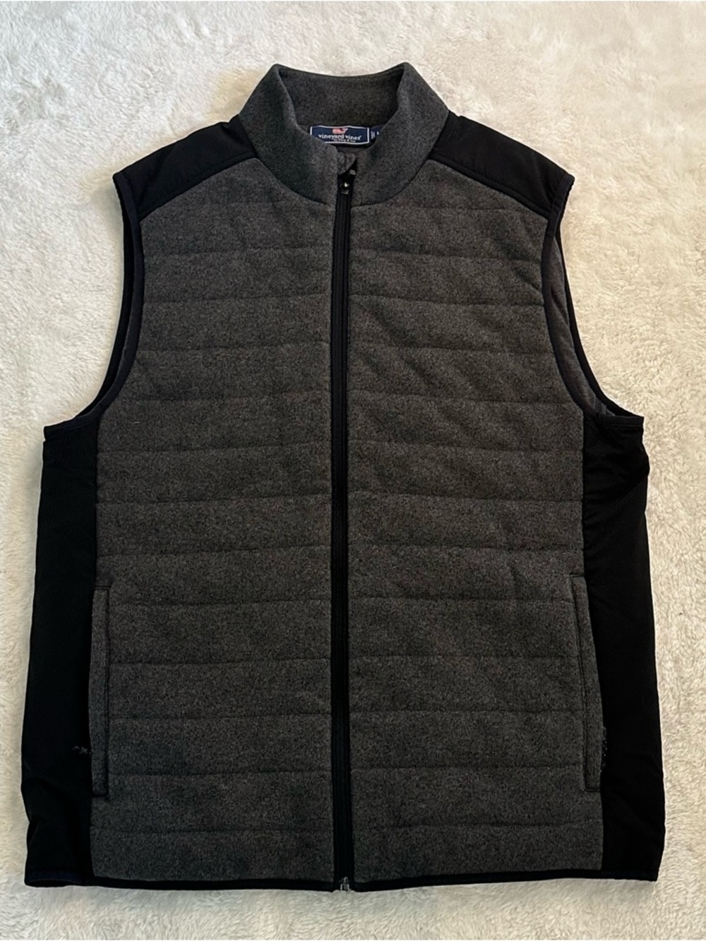 Vineyard Vines Performance Sweater Fleece Vest Gray/Black Mixed-Media Design L